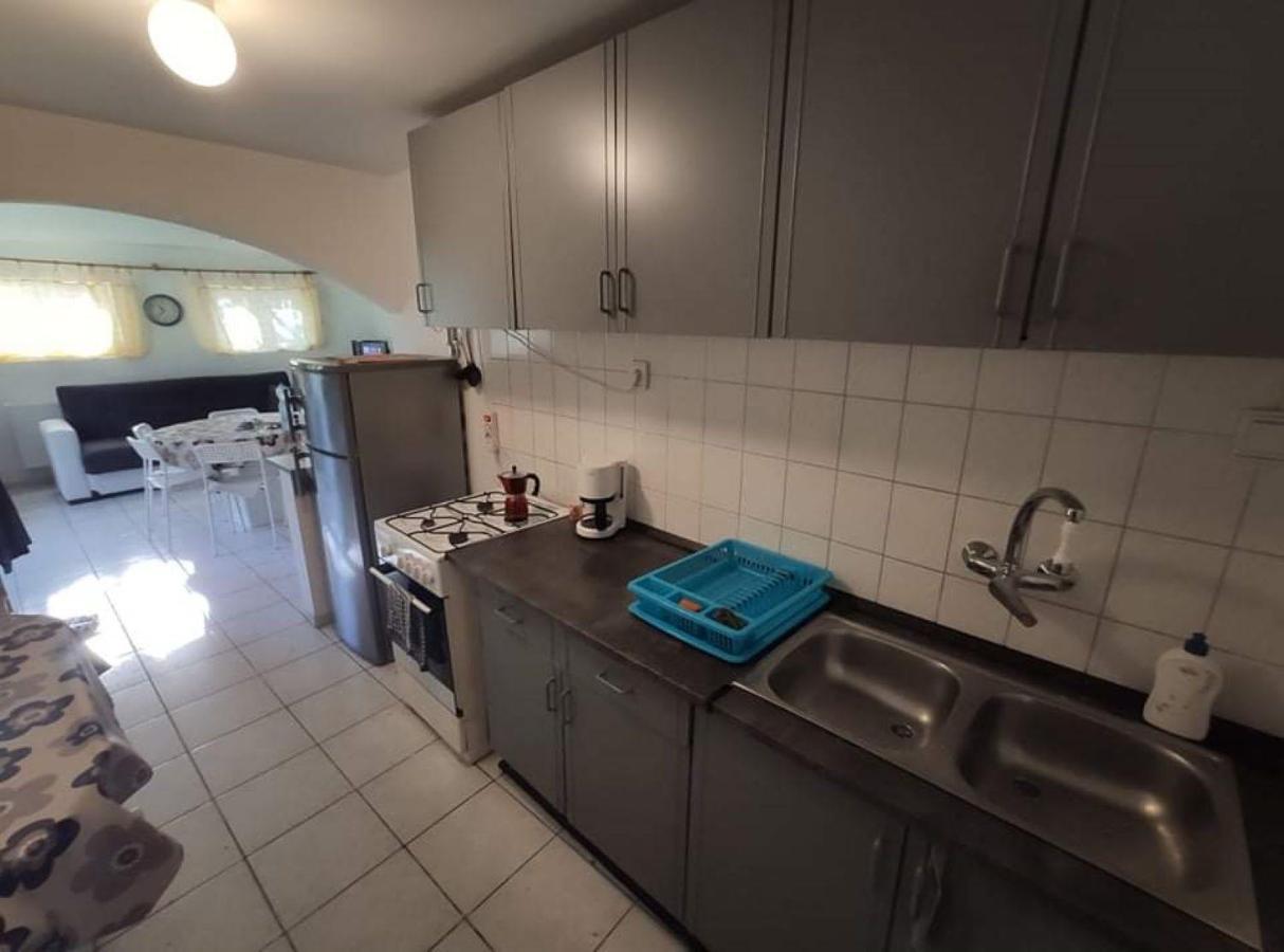 Fenyves Ut 1 Apartment Esztergom Luaran gambar